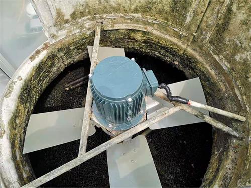 控制<a href=http://m.pc-gift.com/tags23_0.html target=_blank class=infotextkey>冷卻塔風(fēng)機(jī)</a>噪音的方法